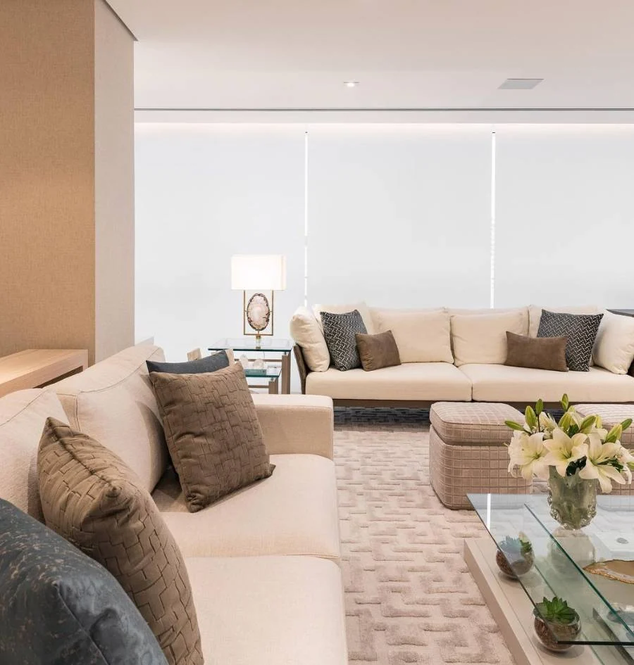 Persiana rolô premium com acabamento discreto em Sete Lagoas