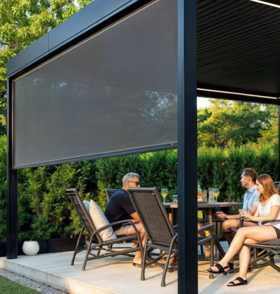 Toldo integrado à arquitetura em Lagoa Santa